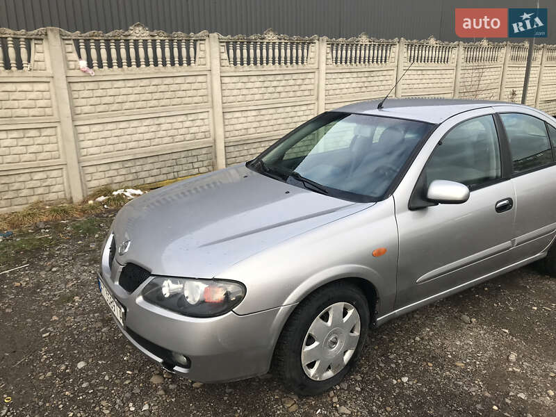 Седан Nissan Almera 2004 в Коломиї