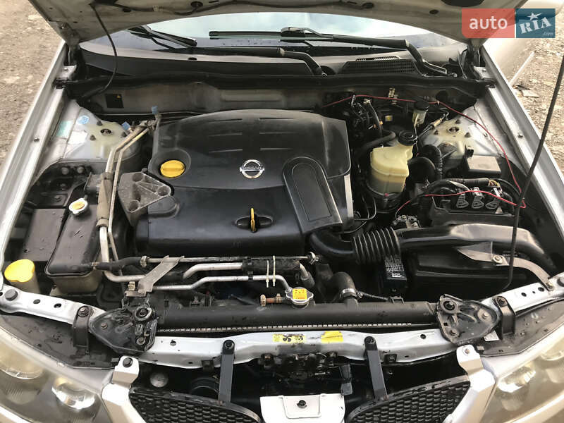 Седан Nissan Almera 2004 в Коломиї