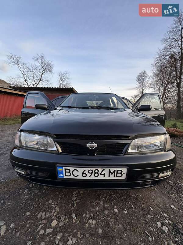 Хетчбек Nissan Almera 1997 в Львові