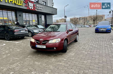 Седан Nissan Almera 2001 в Києві