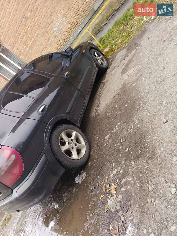 Хэтчбек Nissan Almera 2002 в Бердичеве фото 5 Хэтчбек Nissan Almera 2002 в Бердичеве