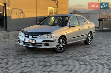 Седан Nissan Almera 2002 в Хусте