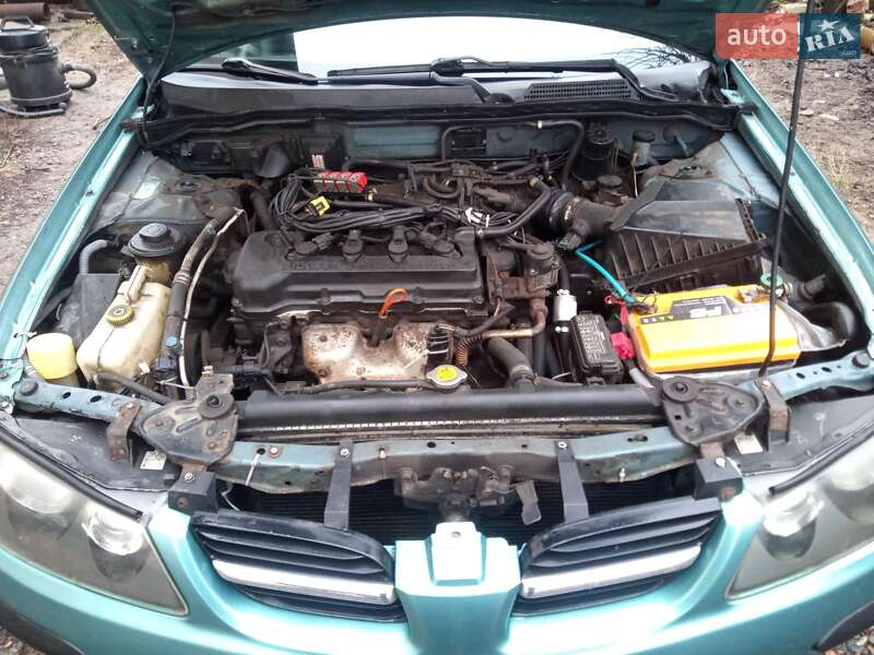 Хетчбек Nissan Almera 2000 в Харкові