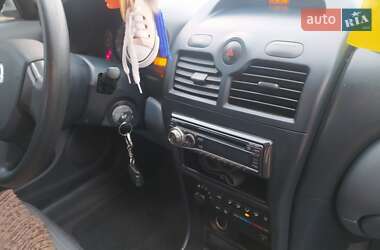 Седан Nissan Almera 2007 в 