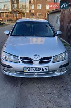 Хэтчбек Nissan Almera 2000 в Одессе