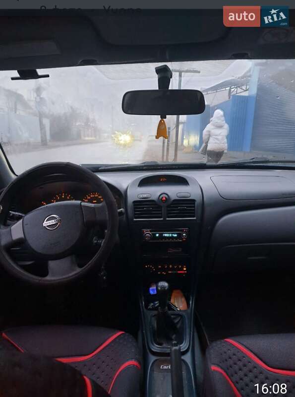Седан Nissan Almera 2006 в Черновцах