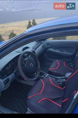 Седан Nissan Almera 2006 в Черновцах