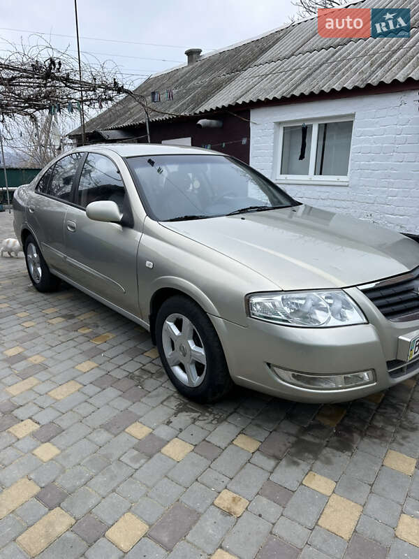 Седан Nissan Almera 2007 в Южноукраинске