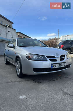 Хетчбек Nissan Almera 2002 в Києві