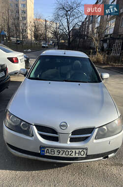 Седан Nissan Almera 2002 в Виннице