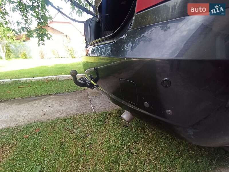 Хэтчбек Nissan Almera 2004 в Калуше