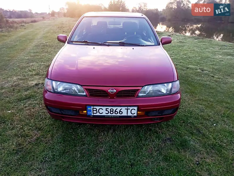 Nissan Almera