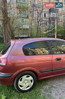 Хэтчбек Nissan Almera 2001 в 