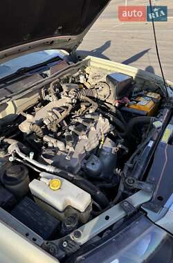 Седан Nissan Almera 2010 в 