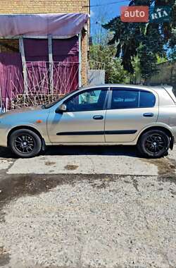 Хетчбек Nissan Almera 2003 в 