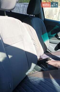 Седан Nissan Almera 2004 в 