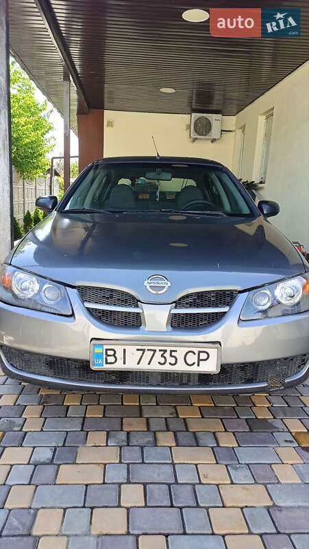 Nissan Almera 2003