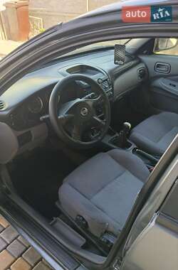 Хетчбек Nissan Almera 2003 в Кременчуці
