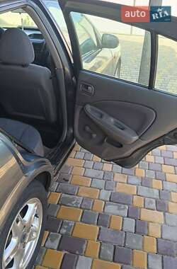 Хетчбек Nissan Almera 2003 в Кременчуці