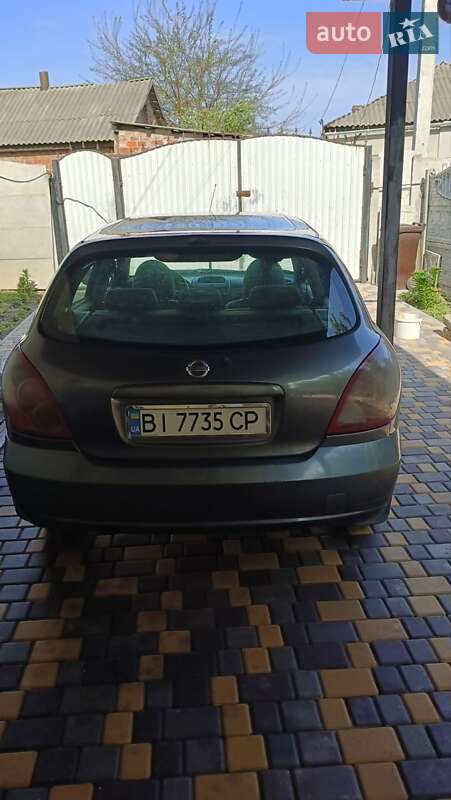 Хетчбек Nissan Almera 2003 в Кременчуці