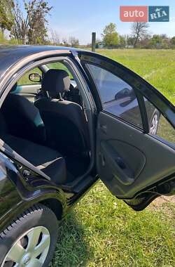 Седан Nissan Almera 2008 в 