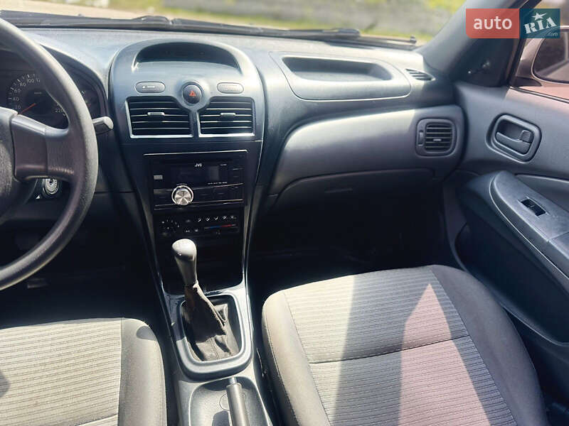 Седан Nissan Almera 2007 в Тетиеве