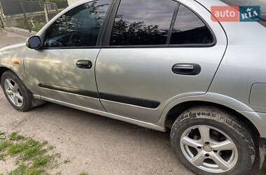 Седан Nissan Almera 2003 в Рівному