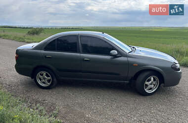 Седан Nissan Almera 2003 в 
