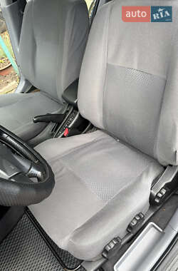 Седан Nissan Almera 2003 в 