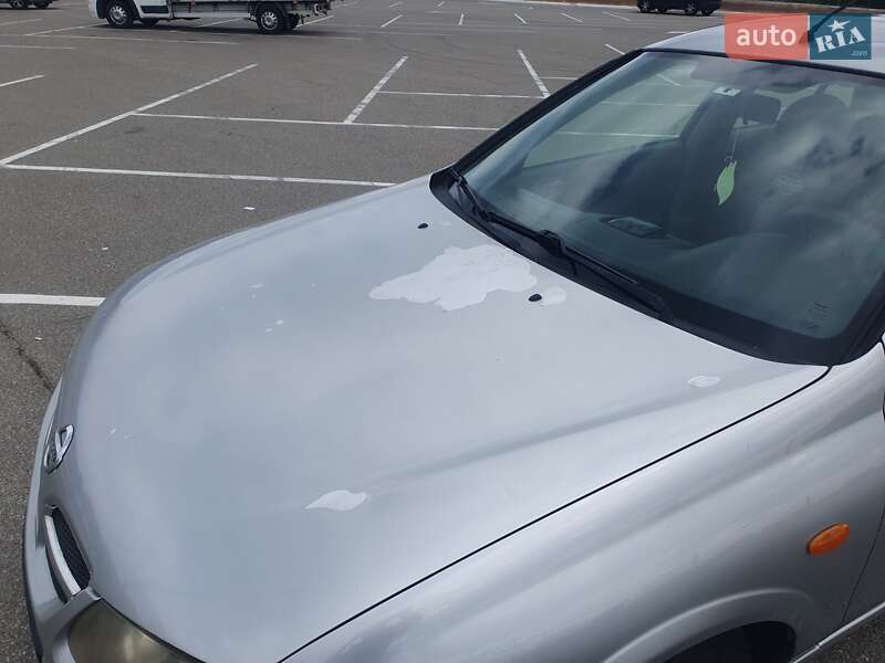 Седан Nissan Almera 2003 в Києві