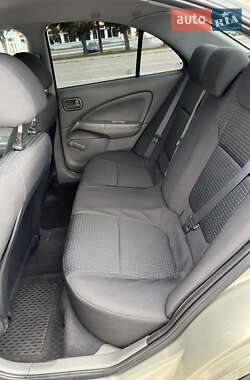 Седан Nissan Almera 2008 в 