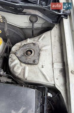 Седан Nissan Almera 2008 в 