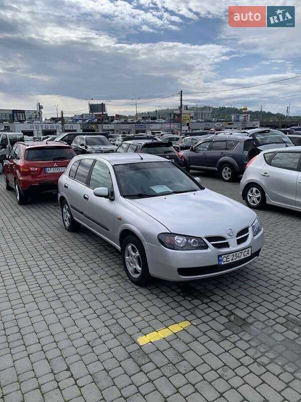 Хетчбек Nissan Almera 2003 в Чернівцях