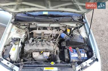 Седан Nissan Almera 2006 в 