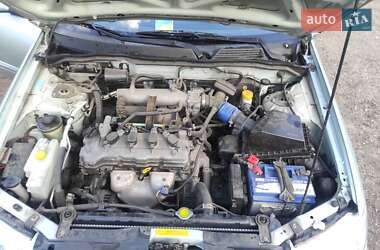 Седан Nissan Almera 2006 в 