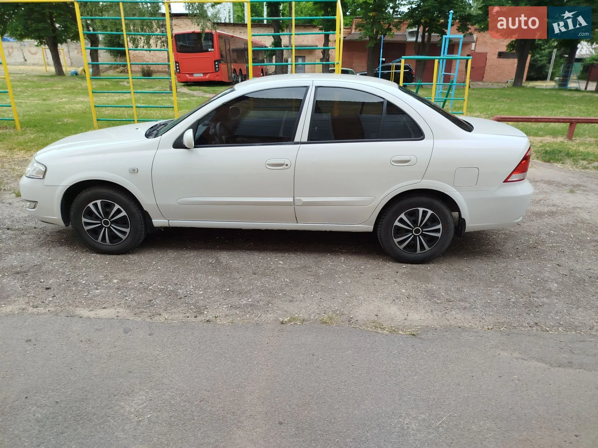 2012 Nissan Almera - мініатюра 5