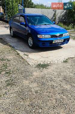 Седан Nissan Almera 1999 в Баштанке