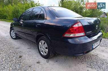 Седан Nissan Almera 2012 в 