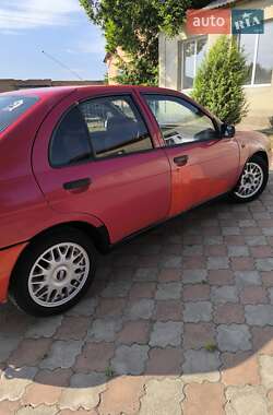 Седан Nissan Almera 1996 в 