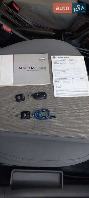 Седан Nissan Almera 2010 в Одессе