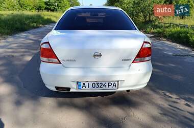 Седан Nissan Almera 2012 в 