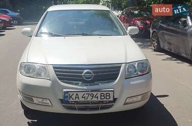 Седан Nissan Almera 2011 в Киеве