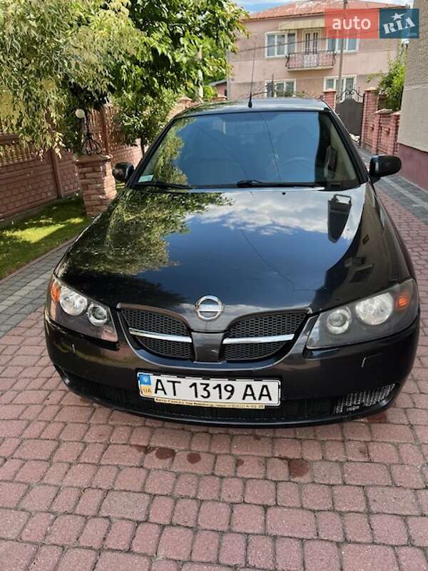 Седан Nissan Almera 2004 в Ивано-Франковске