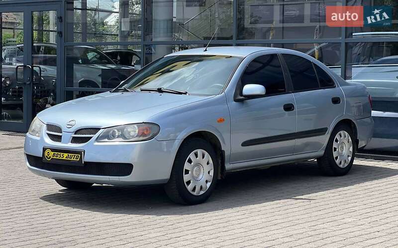 Седан Nissan Almera 2004 в Ивано-Франковске