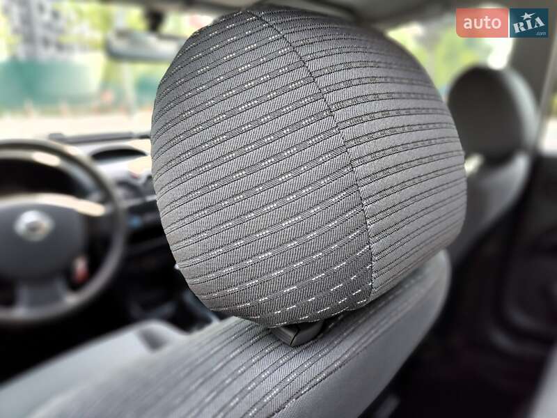 Седан Nissan Almera 2007 в Киеве