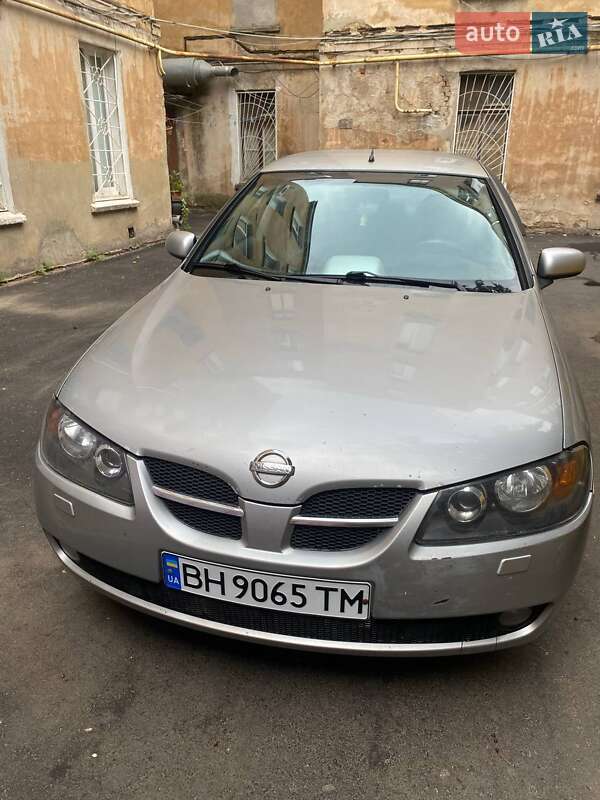 Nissan Almera 2003