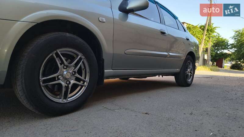 Седан Nissan Almera 2007 в Миколаєві