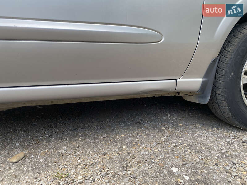 Седан Nissan Almera 2008 в Ужгороді