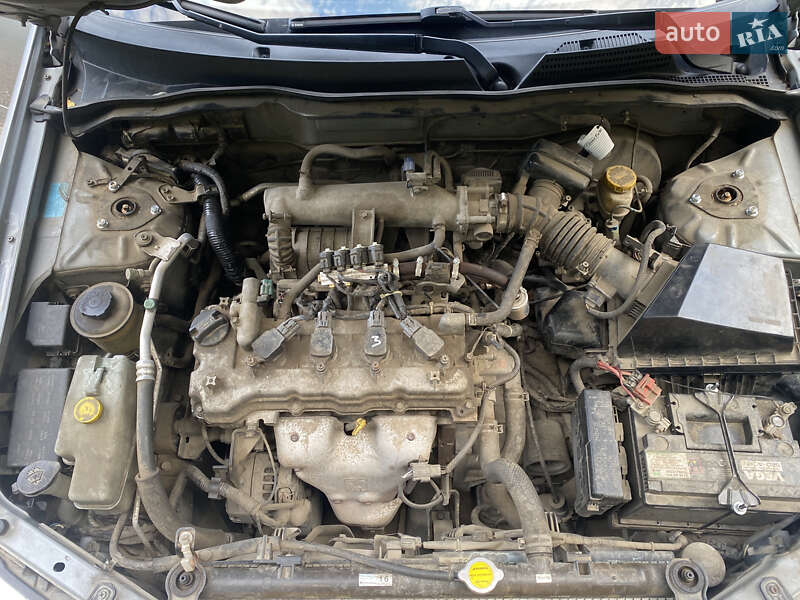 Седан Nissan Almera 2008 в Ужгороді
