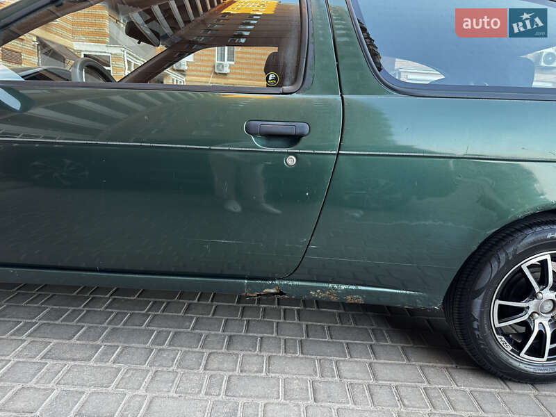 Хэтчбек Nissan Almera 1995 в Одессе